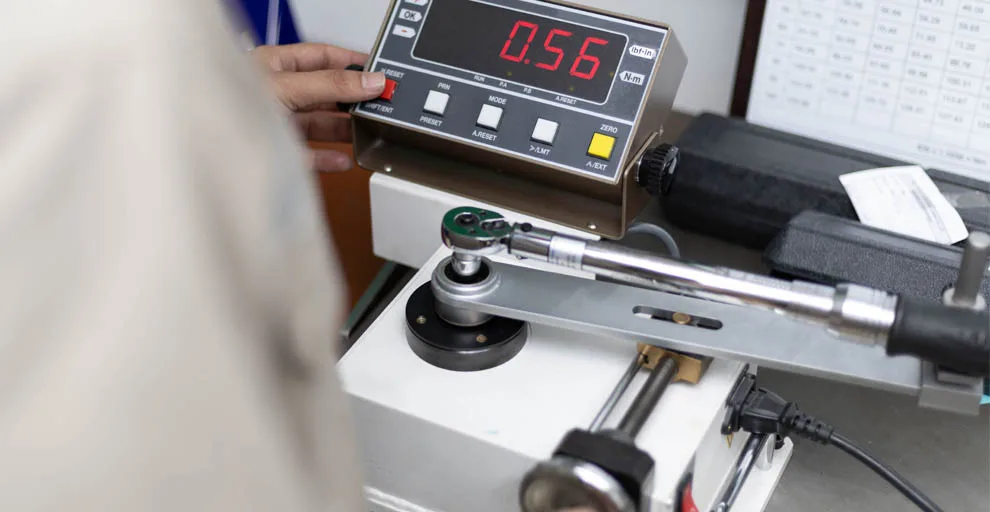 Kuvvet kalibrasyonu — load cell ve çekme test makinası